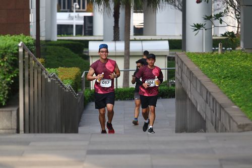 Race photo from Assurance Fun Run 2024