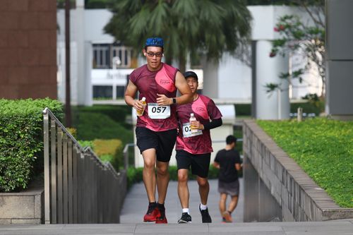 Race photo from Assurance Fun Run 2024
