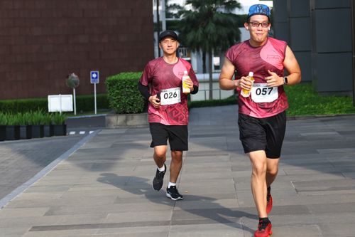 Race photo from Assurance Fun Run 2024