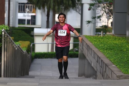 Race photo from Assurance Fun Run 2024