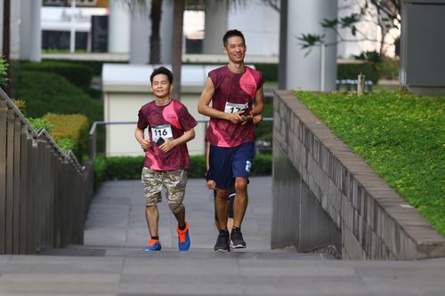 Race photo from Assurance Fun Run 2024