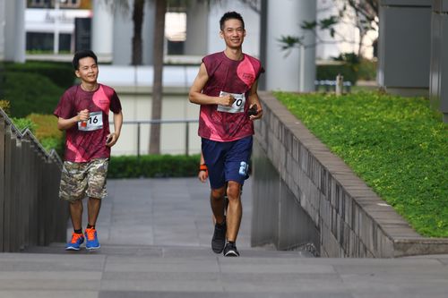 Race photo from Assurance Fun Run 2024