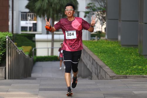 Race photo from Assurance Fun Run 2024