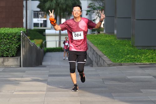 Race photo from Assurance Fun Run 2024