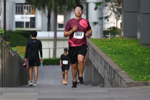 Race photo from Assurance Fun Run 2024