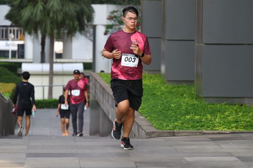 Race photo from Assurance Fun Run 2024