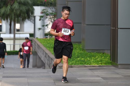 Race photo from Assurance Fun Run 2024