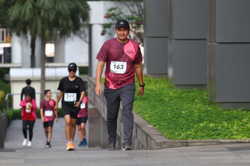Race photo from Assurance Fun Run 2024