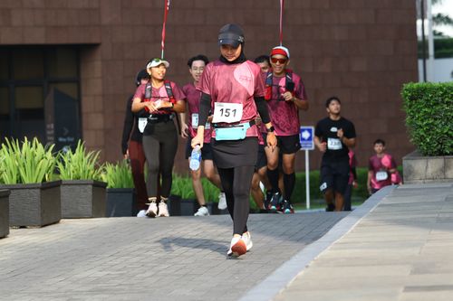 Race photo from Assurance Fun Run 2024