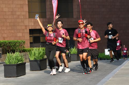 Race photo from Assurance Fun Run 2024