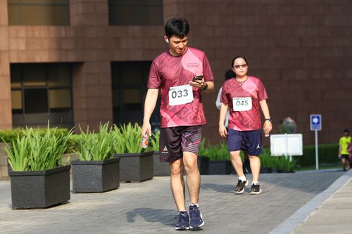 Race photo from Assurance Fun Run 2024