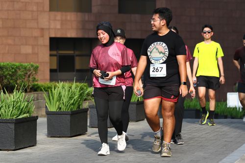 Race photo from Assurance Fun Run 2024