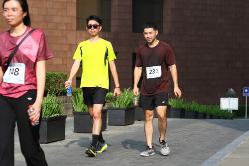 Race photo from Assurance Fun Run 2024
