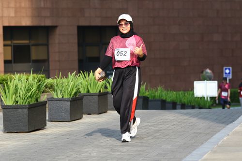 Race photo from Assurance Fun Run 2024