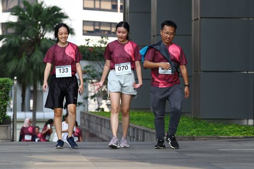 Race photo from Assurance Fun Run 2024