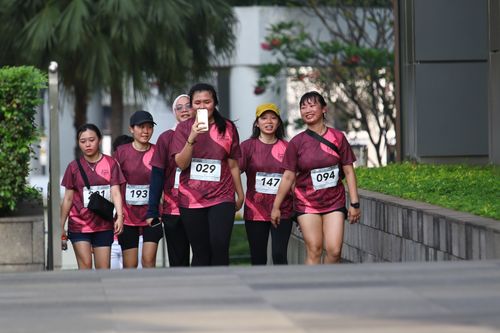 Race photo from Assurance Fun Run 2024