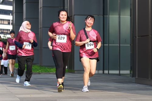 Race photo from Assurance Fun Run 2024