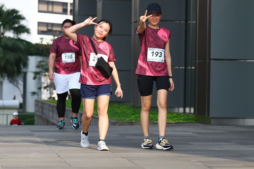 Race photo from Assurance Fun Run 2024