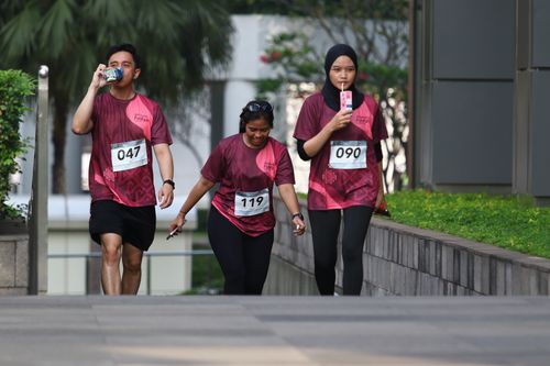 Race photo from Assurance Fun Run 2024