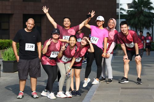 Race photo from Assurance Fun Run 2024