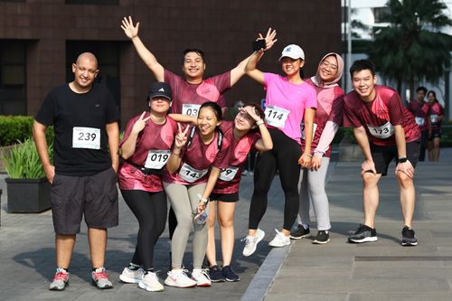 Race photo from Assurance Fun Run 2024