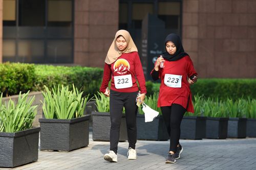 Race photo from Assurance Fun Run 2024