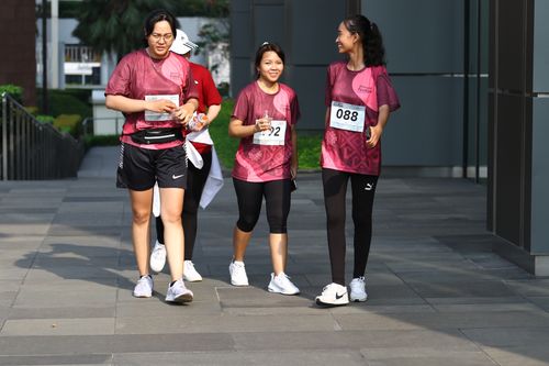 Race photo from Assurance Fun Run 2024