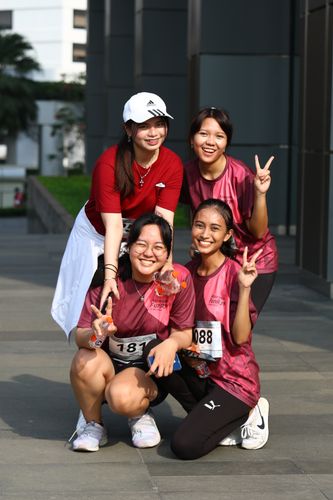 Race photo from Assurance Fun Run 2024