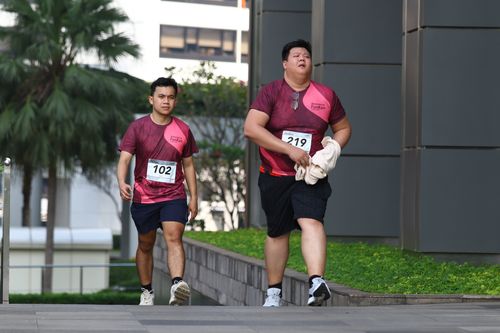 Race photo from Assurance Fun Run 2024