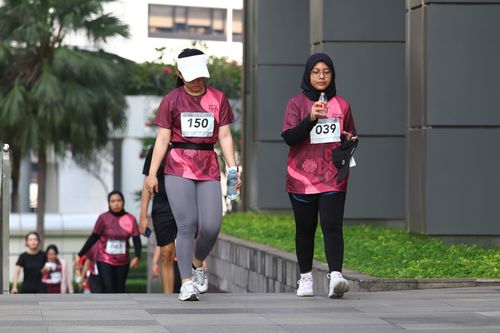Race photo from Assurance Fun Run 2024