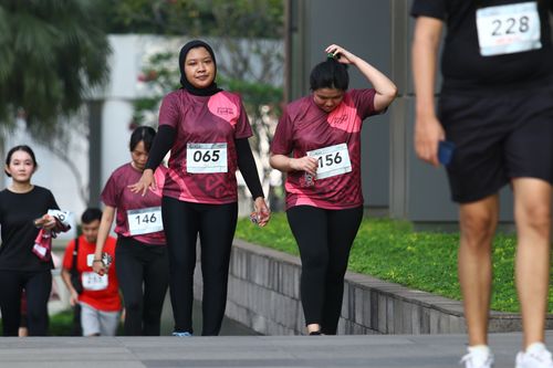 Race photo from Assurance Fun Run 2024