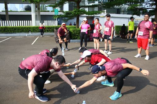 Race photo from Assurance Fun Run 2024
