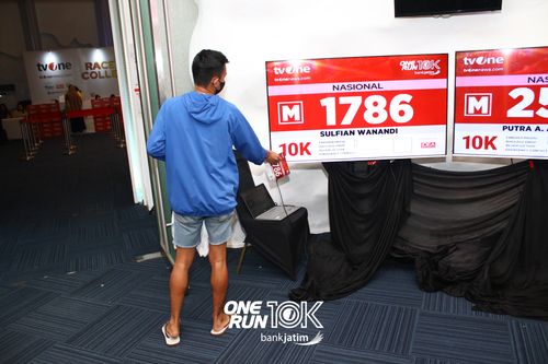 Race photo from ONE RUN 10 K