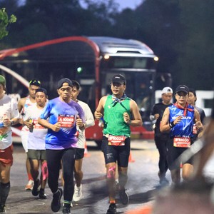 Race photo from SURABAYA ISOPLUS MARATHON 2026