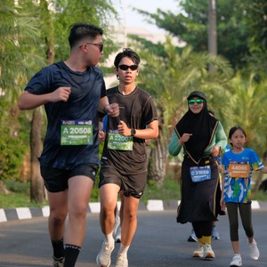 Race photo from SURABAYA ISOPLUS MARATHON 2026
