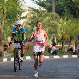 Race photo from SURABAYA ISOPLUS MARATHON 2026