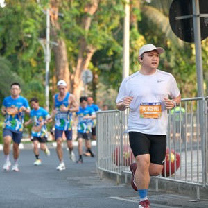 Race photo from SURABAYA ISOPLUS MARATHON 2026