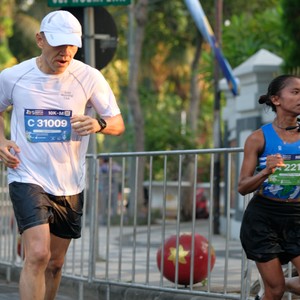 Race photo from SURABAYA ISOPLUS MARATHON 2026