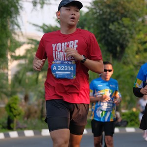 Race photo from SURABAYA ISOPLUS MARATHON 2026