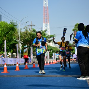 Race photo from SURABAYA ISOPLUS MARATHON 2026