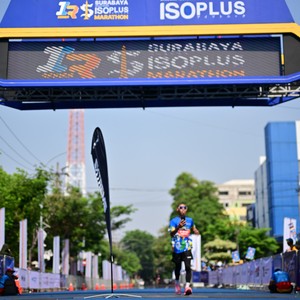 Race photo from SURABAYA ISOPLUS MARATHON 2026