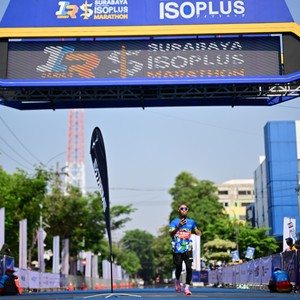 Race photo from SURABAYA ISOPLUS MARATHON 2026