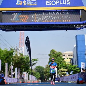 Race photo from SURABAYA ISOPLUS MARATHON 2026