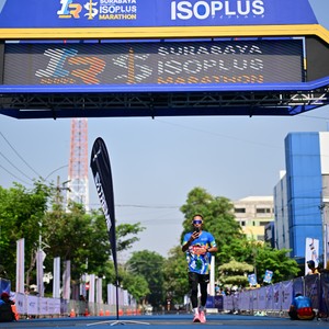 Race photo from SURABAYA ISOPLUS MARATHON 2026