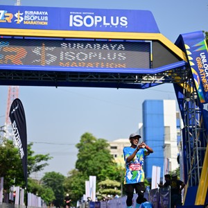 Race photo from SURABAYA ISOPLUS MARATHON 2026