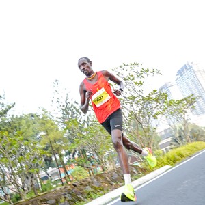 Race photo from BOGORUN 2026