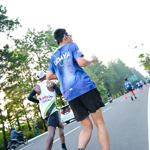 Race photo from BOGORUN 2026