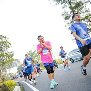 Race photo from BOGORUN 2026