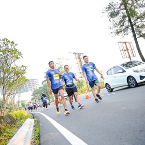 Race photo from BOGORUN 2026