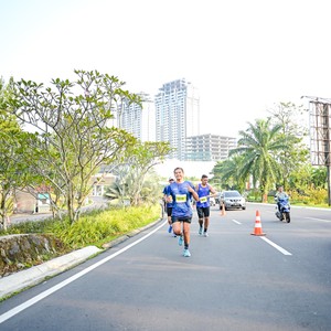 Race photo from BOGORUN 2026